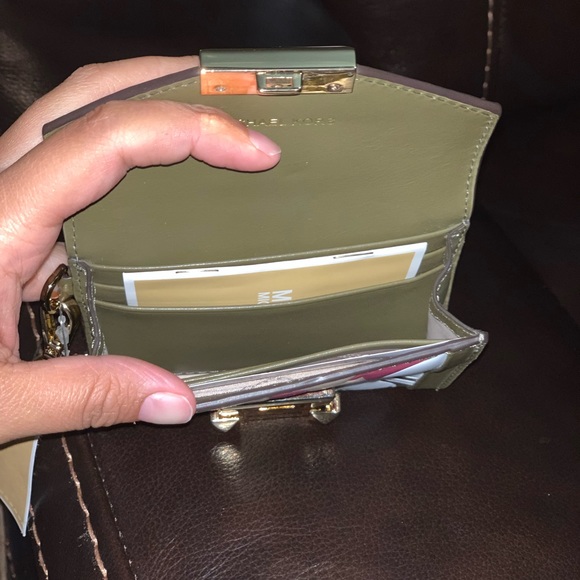 Authentic Mk Set - Picture 5 of 6